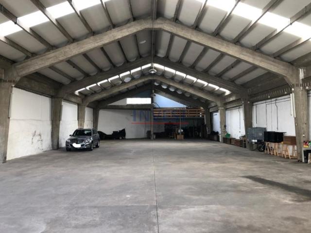 Armazém alugar em Carvalhido, Porto