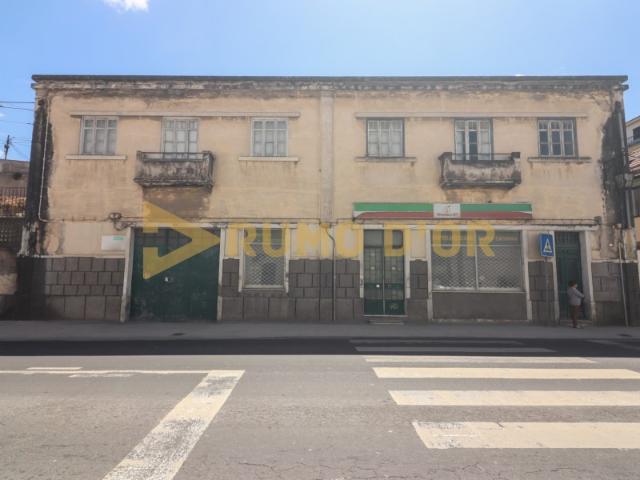 Prédio venda em Alenquer (Santo Estêvão e Triana), Alenquer