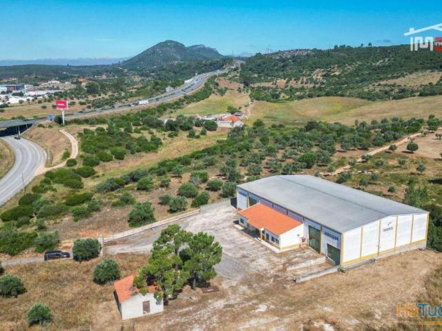 Armazém alugar em Alcanena, Santarém