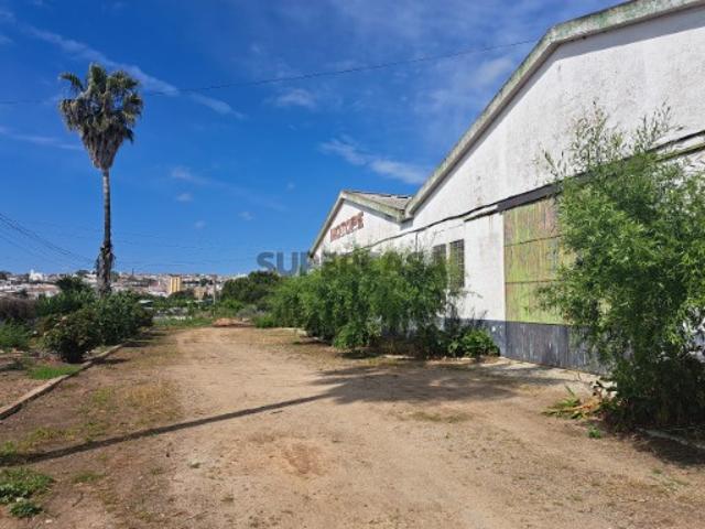 Armazém venda em Beja