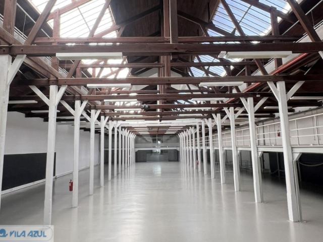 Armazém alugar em Porto