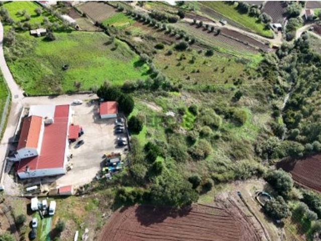 Armazém venda em Moninhos, Santiago Dos Velhos