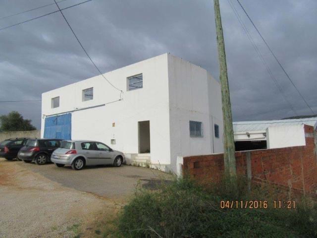Armazém venda em Alcanena, Santarém