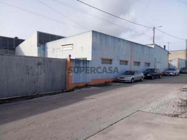 Armazém venda em Alcanena, Santarém