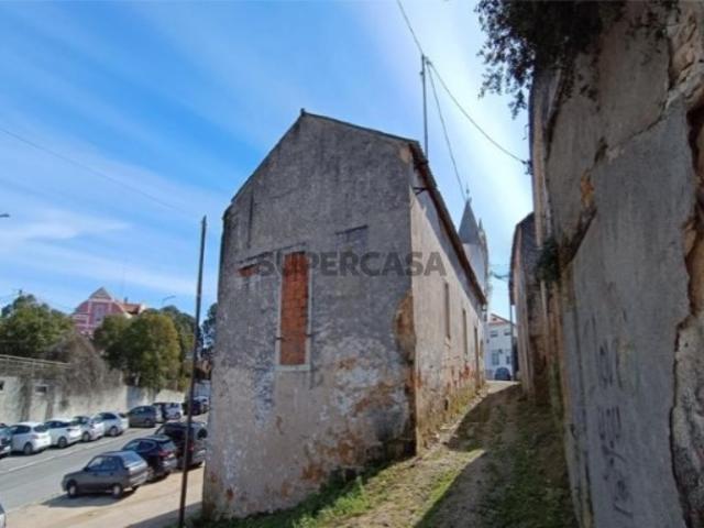 Armazém venda em Alcanena, Santarém