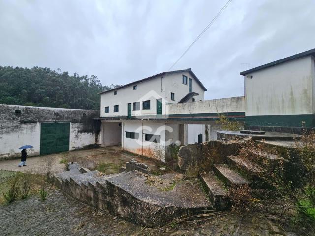 Loja venda em Pussos, Leiria