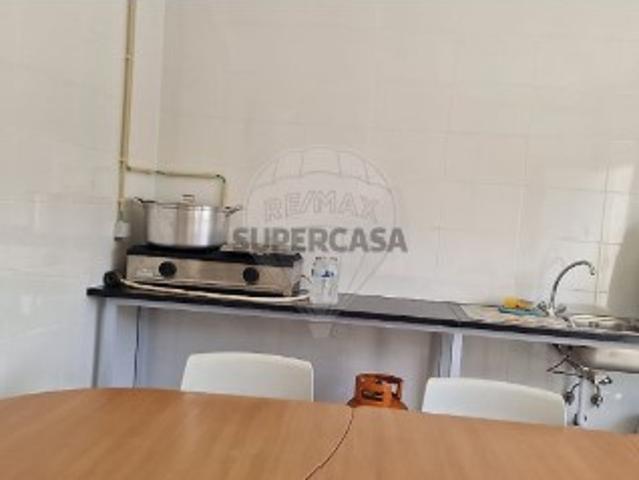 Armazém venda em Bairro da Xetaria, Belas