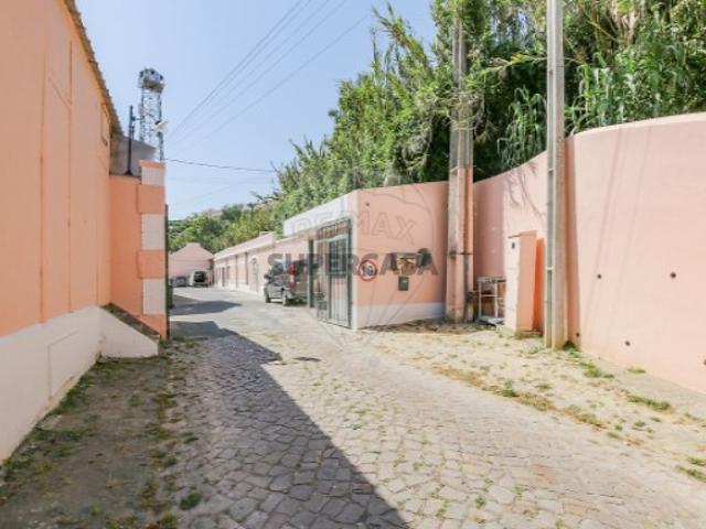 Armazém venda em Santiago Dos Velhos, Lisboa