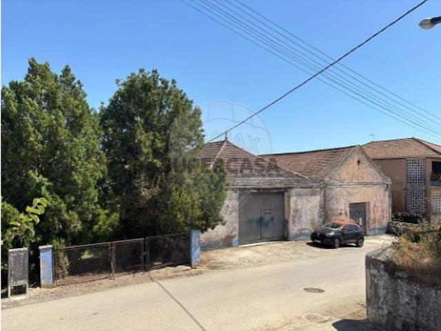 Armazém venda em Carvoeira e Carmões, Torres Vedras