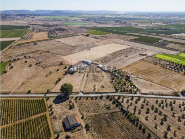 Armazém venda em Beja
