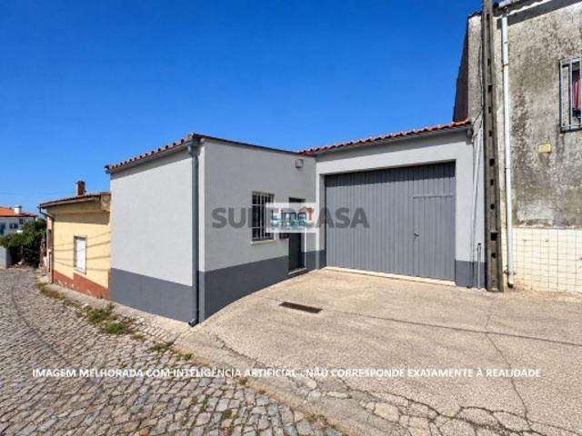 Armazém venda em Casal dos Matos, Leiria