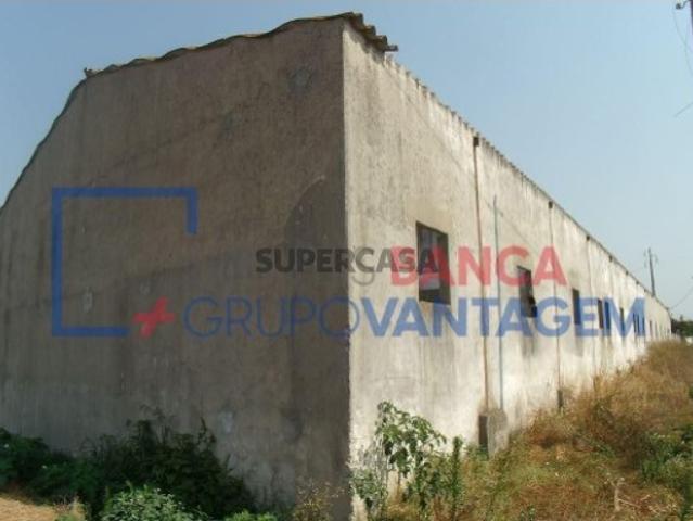 Armazém venda em Salvaterra De Magos, Santarém