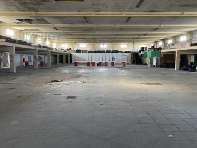 Armazém venda em Tala, Sintra