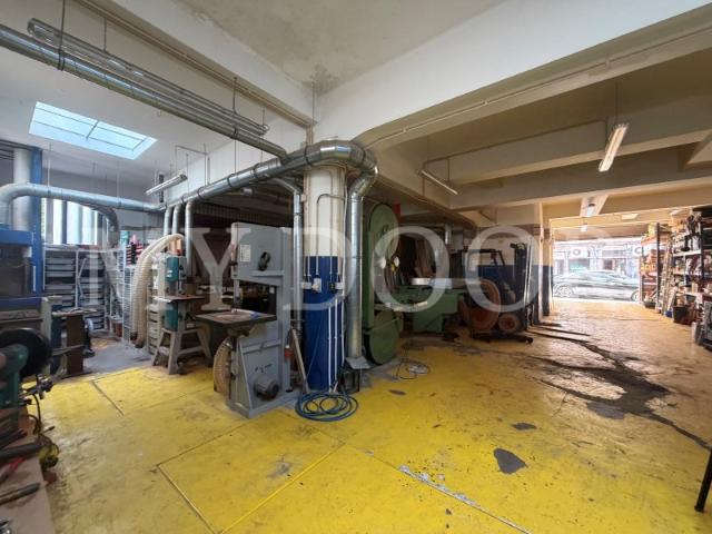 Armazém alugar em Santiago Dos Velhos, Lisboa