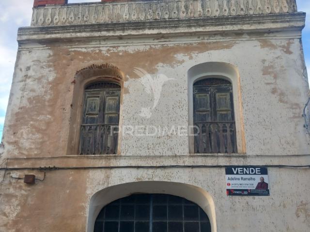 Armazém venda em Redondo, Évora