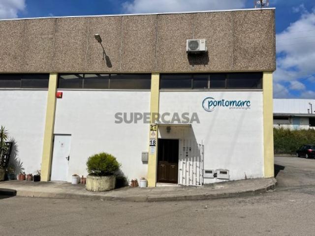 Armazém venda em Vila Nova De Famalicão, Fervença