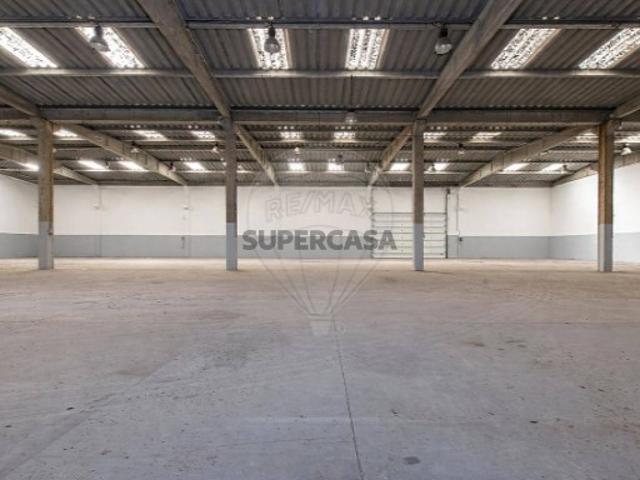 Armazém venda em Setúbal