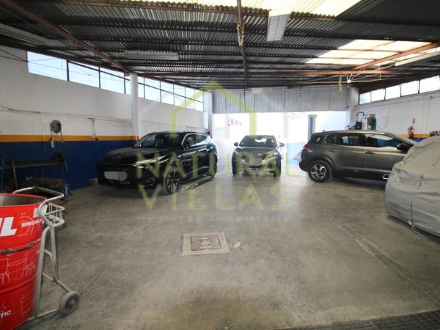 Armazém alugar em Faro