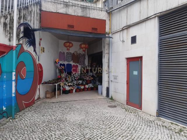 Loja venda em Via Rara, Santiago Dos Velhos