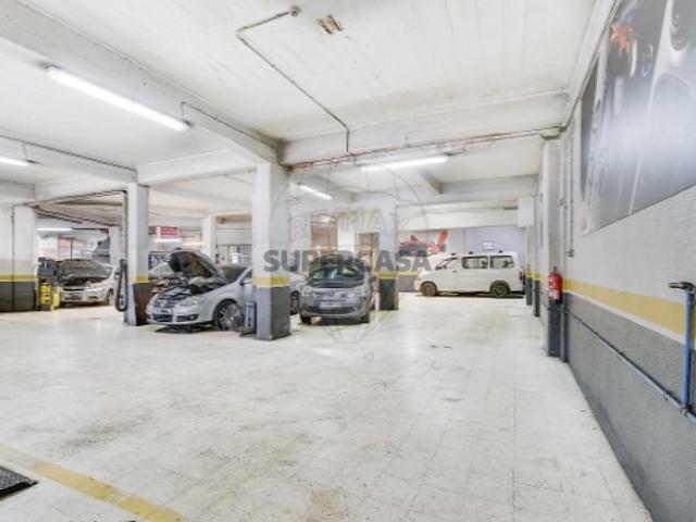 Armazém venda em Bairro Janeiro, Amadora