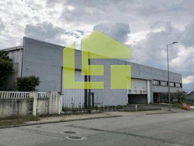 Armazém venda em Vila Real