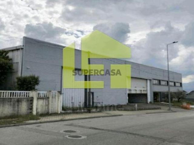 Armazém venda em Vila Real