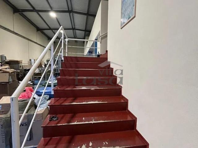 Armazém venda em Valongo, Porto