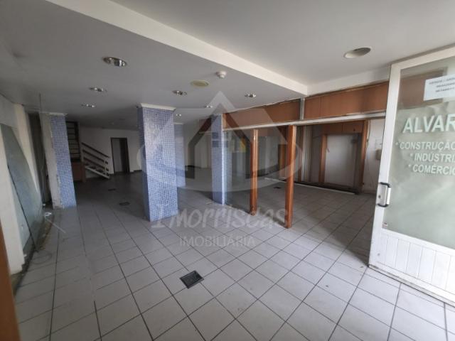 Armazém alugar em Casal do Privilégio, Odivelas