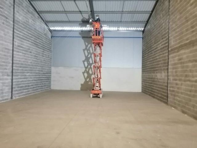 Armazém alugar em Manariz, Gondomar