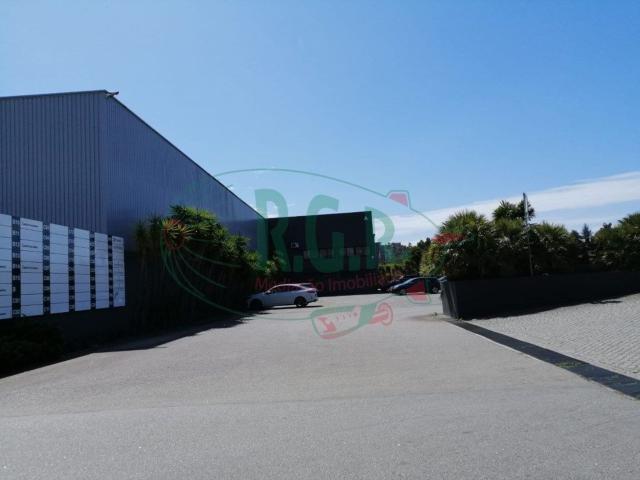 Armazém alugar em Coelheira, Gondomar