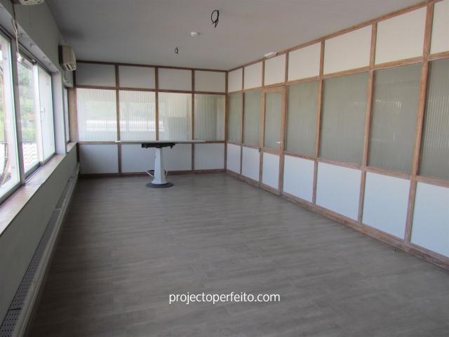 Armazém alugar em Gondomar, Porto