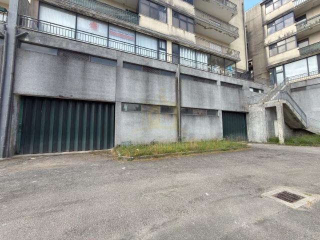 Garagem venda em Póvoa De Lanhoso, Braga