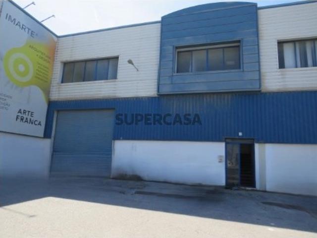 Armazém venda em Sobralinho, Lisboa