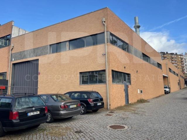 Armazém alugar em Gondomar, Porto
