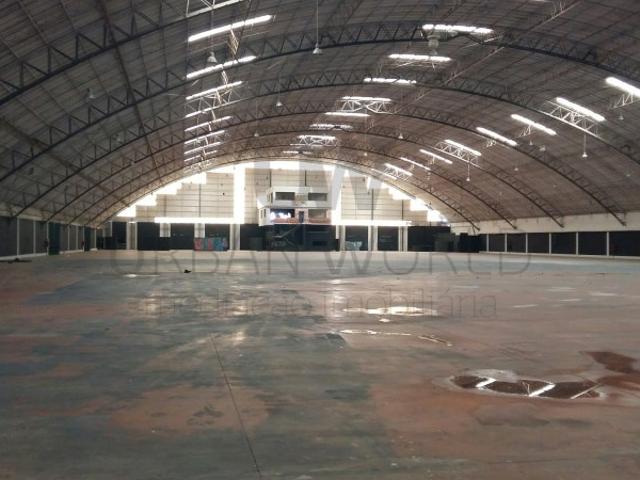 Armazém alugar em Azeitão (São Lourenço e São Simão), Setúbal