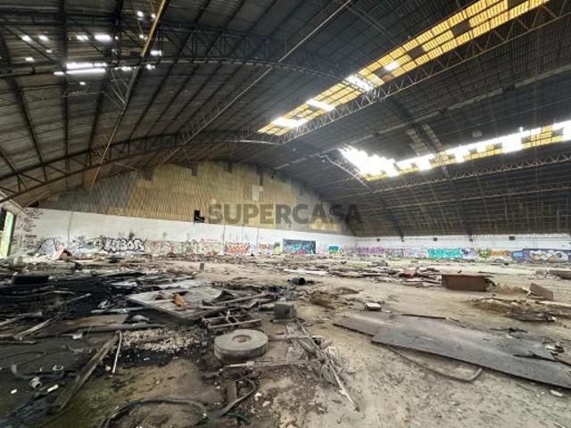 Armazém venda em Azeitão (São Lourenço e São Simão), Setúbal