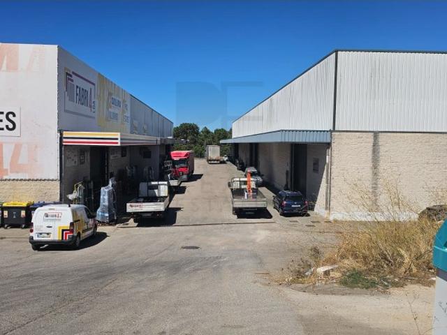 Armazém alugar em Palmela, Setúbal