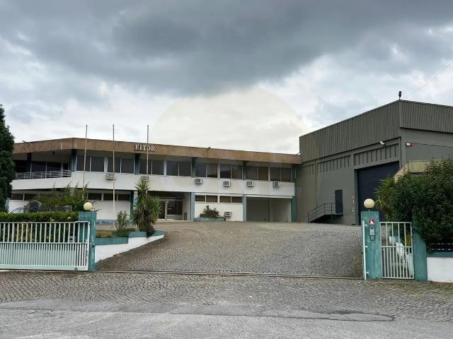 Armazém venda em Gavião, Braga