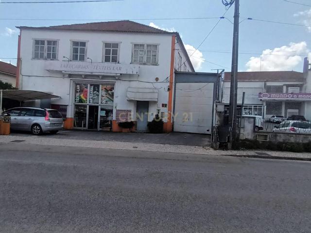 Loja venda em Alcanena, Santarém