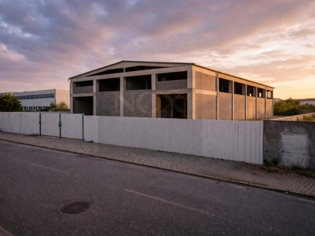 Armazém venda em Seixal