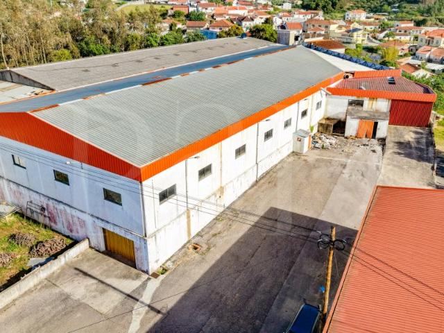 Armazém venda em Alcanena, Santarém