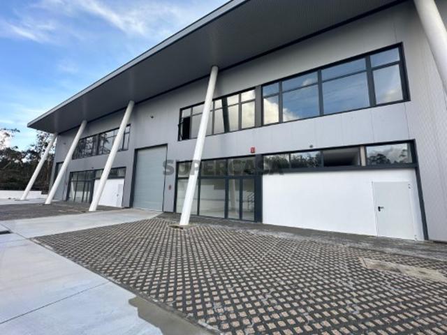 Armazém venda em Leiria