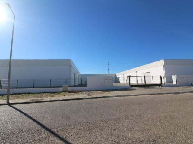 Armazém alugar em Seixal, Setúbal