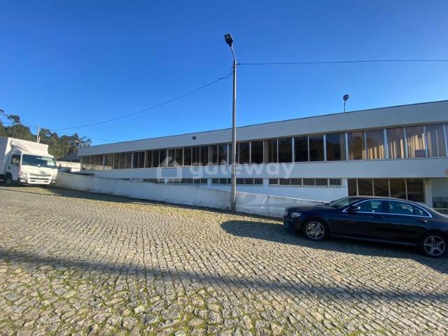 Armazém alugar em Bougado (São Martinho e Santiago), Trofa