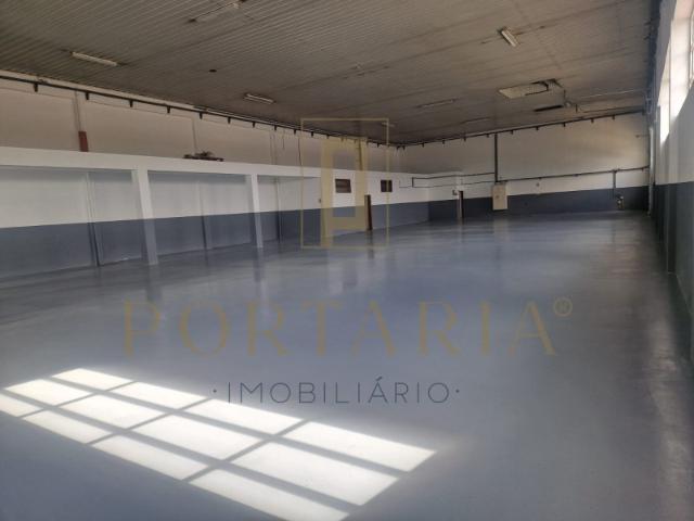Armazém alugar em Aveiro