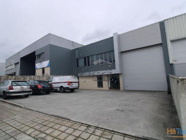 Armazém alugar em Valongo, Porto