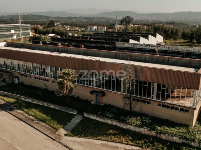 Armazém venda em Cunhedo, Penacova