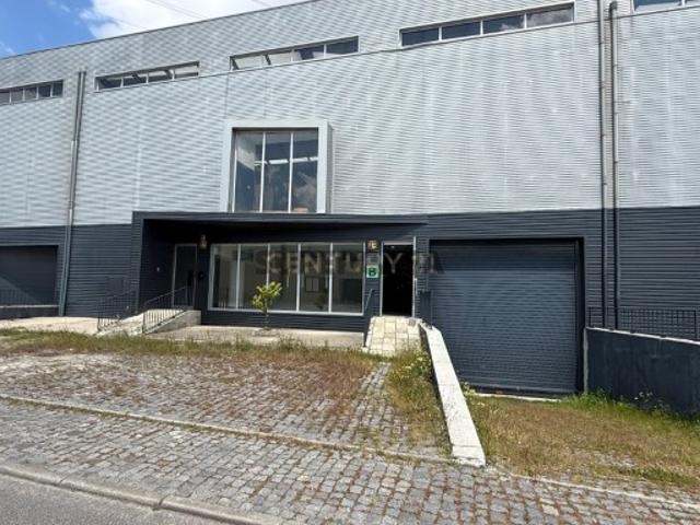Armazém venda em Santo Tirso, Porto