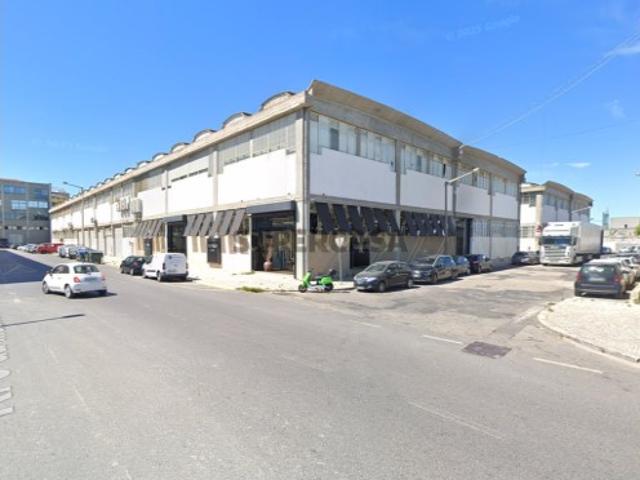 Armazém venda em Poço do Bispo, Lisboa