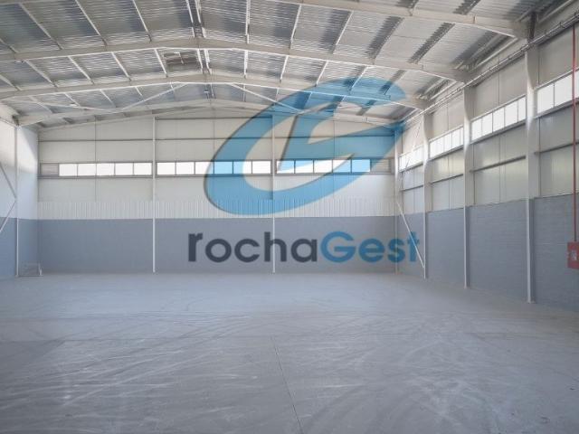 Armazém alugar em Vila Nova De Gaia, Porto